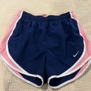 womens nike shorts